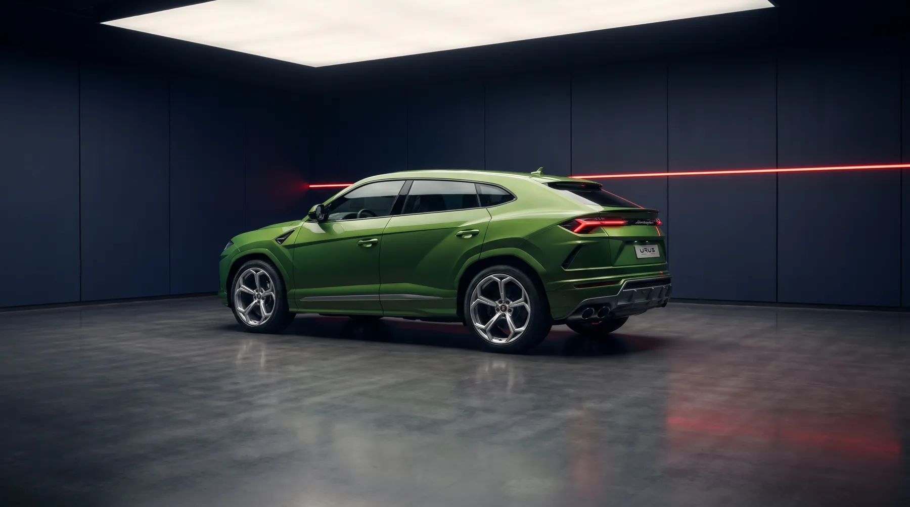 2025 Lamborghini Urus SE, rear three-quarter view
