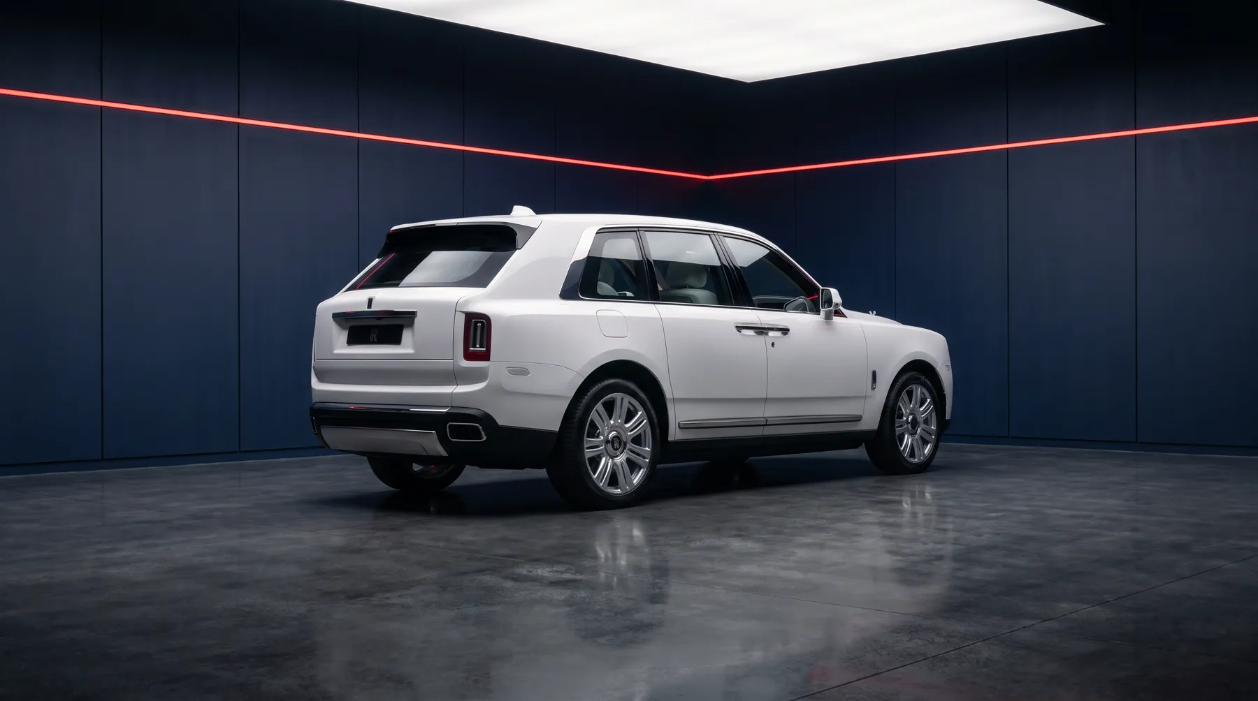 2025 Rolls-Royce Cullinan Series II, rear three-quarter view